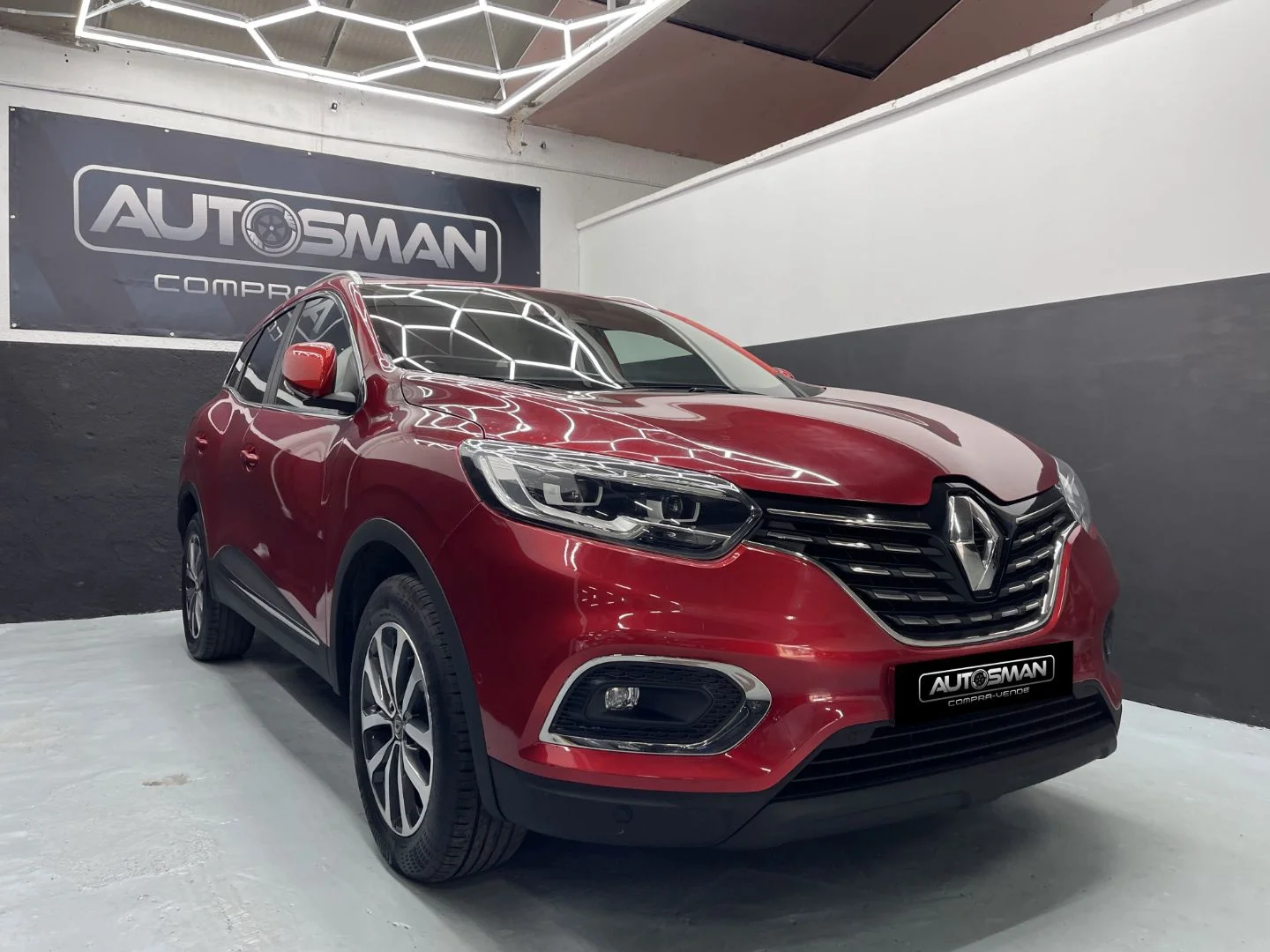 RENAULT Kadjar Zen Blue dCi 2019 Diésel Rojo - Motor